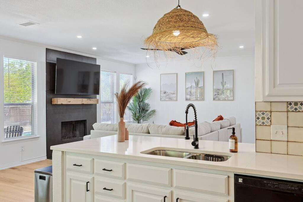 Wellness Oasis 5Br W Pool + Huge Yard + Fire Pit Villa Sachse Luaran gambar